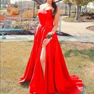 Sherri Hill Prom Dress